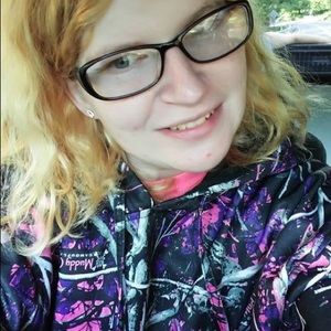 Meet your Posher, Shelly